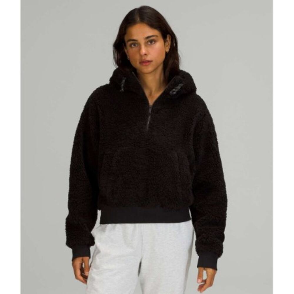 Lululemon Textured Fleece 1/2 Zip Black Size 12